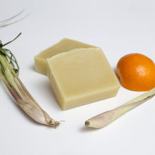 Lemongrass and Bergamot Shampoo bar